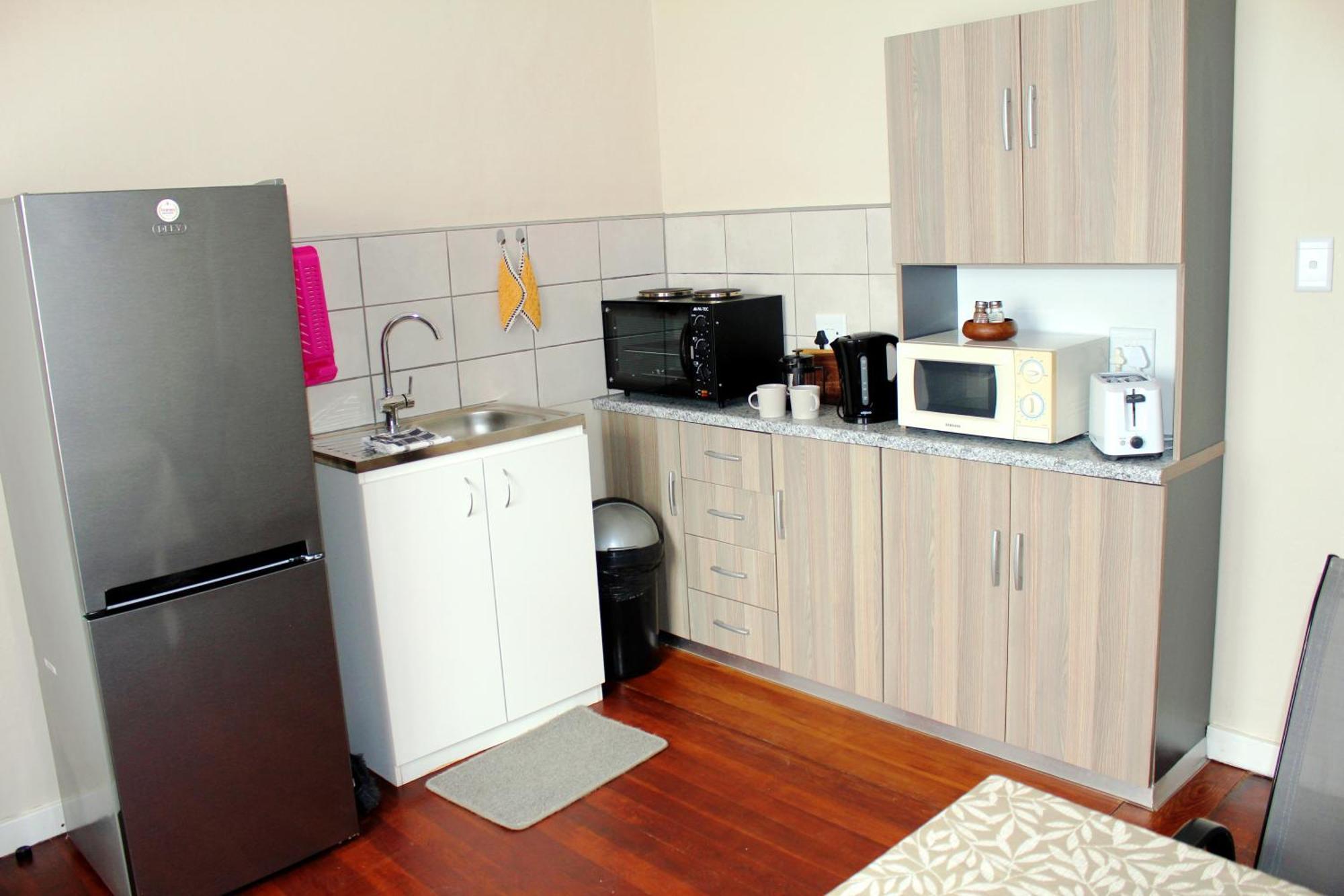 Huisie Langs Die See スワコプムント 部屋 写真